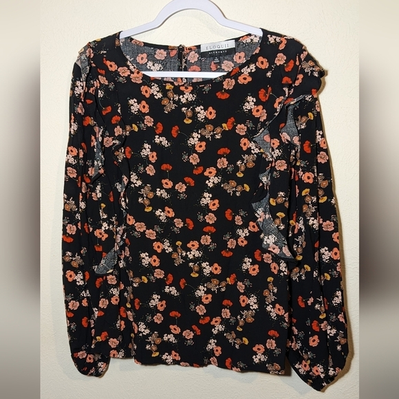 Eloquii black coral floral flutter detail top - Picture 2 of 7
